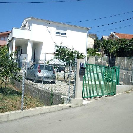 Mit-Apartments Šušanj Buitenkant foto
